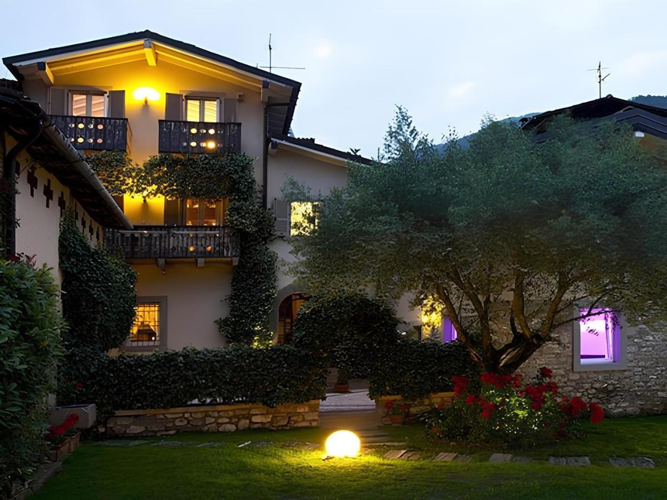 Bed And Breakfast Casa Del Nonno Adrara San Rocco Ngoại thất bức ảnh